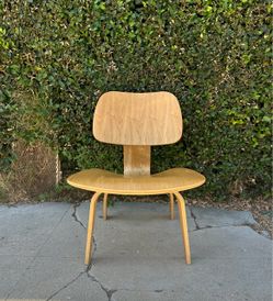 MCM Eames Herman Miller LCW Chair