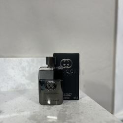 Gucci Brand New 100$ 