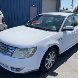 2008 Ford Taurus 
