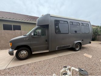 2003 Ford E450 Custom Van/RV