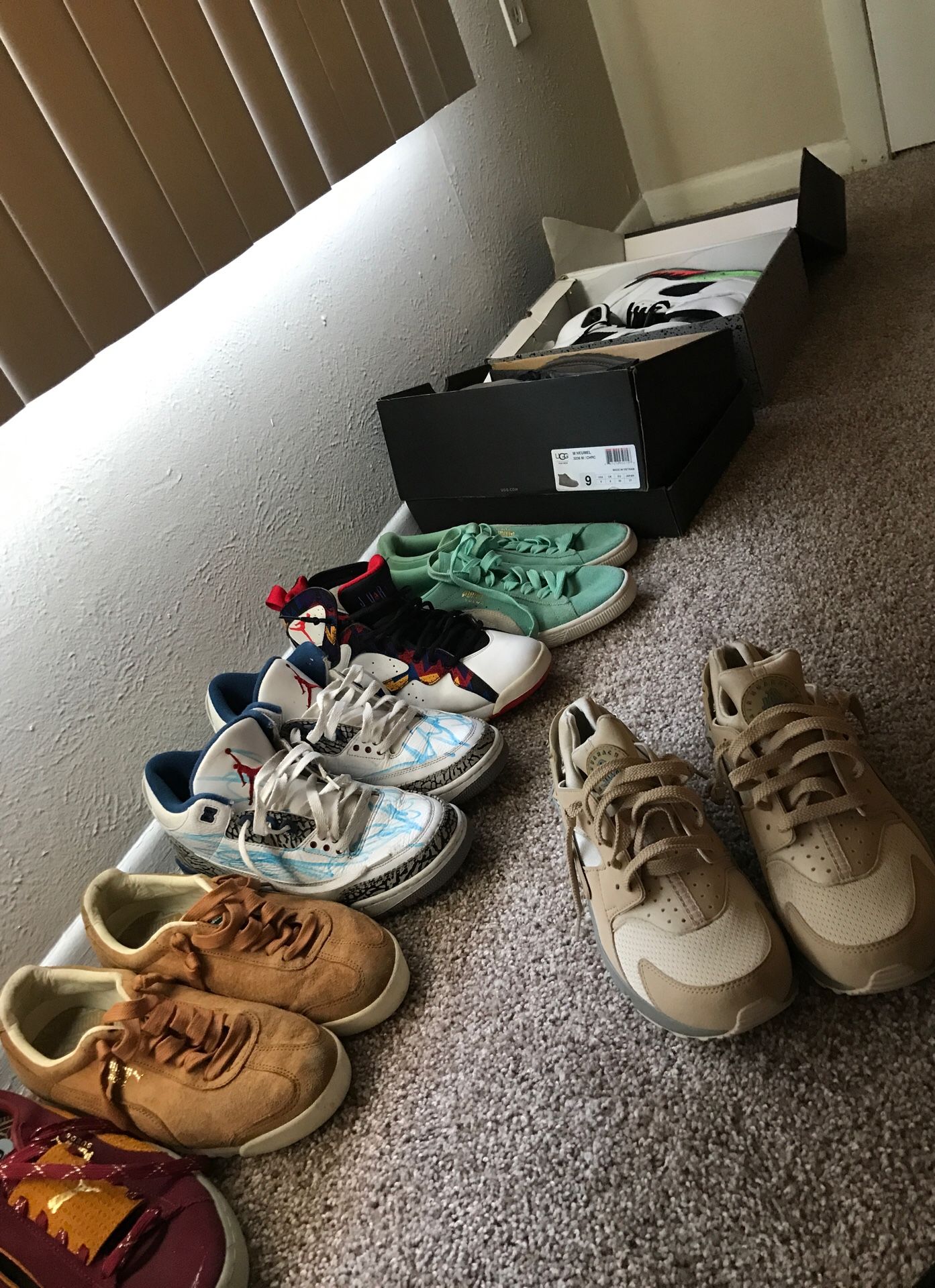 Bunch of shoes. Sz 9