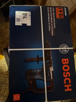NEW Bosch RH540M 12 Amp SDS-Max Rotary Hammer Concrete Drill