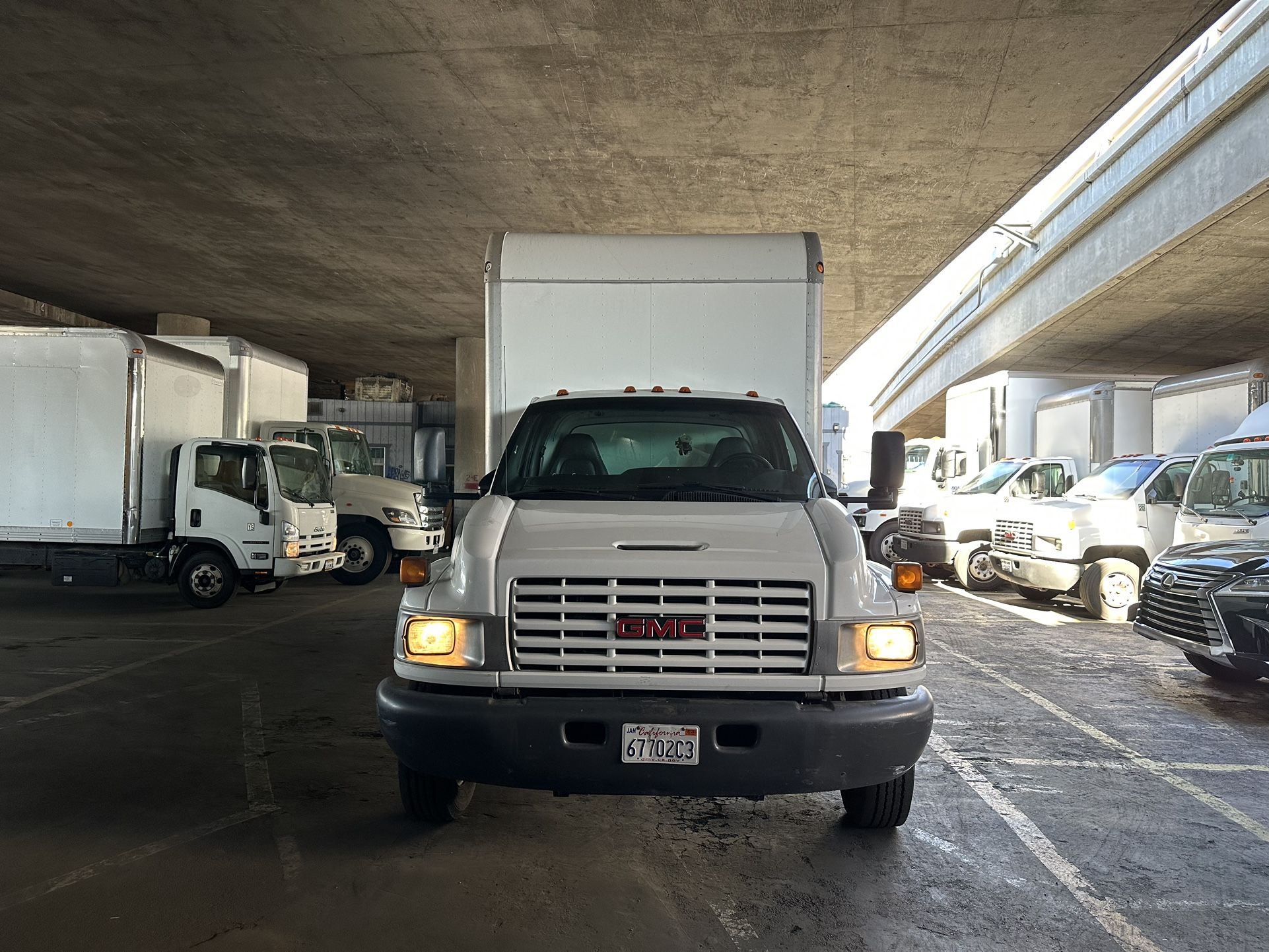 2005 GMC C5500 for Sale in Los Angeles, CA OfferUp