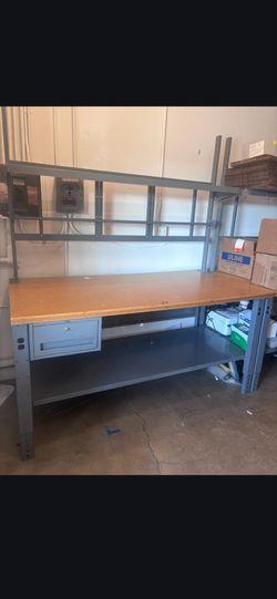 🛠️ Heavy Duty Work Bench – $200 🛠️