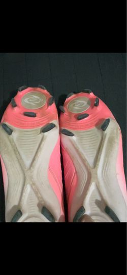 Pink nike soccer cleats size 7.5