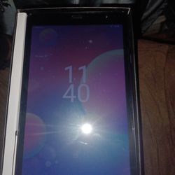 Android Tablet Brand New comes with charger and screen protector case