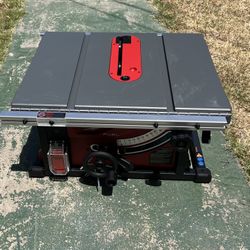Milwaukee M18 FUEL ONE-KEY Brushless Cordless 8-1/4 in. Table Saw MISSING FENCE