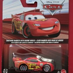 Disney Pixar Cars 2,  "LIGHTNING MCQUEEN with RACING WHEELS", VHTF