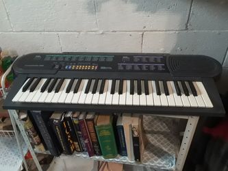 Concermate 690 electric piano works great
