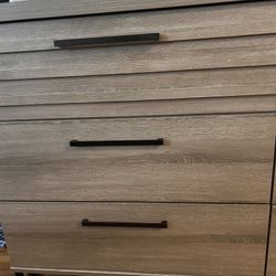 Bronyan 6 Drawer Dresser and Mirror