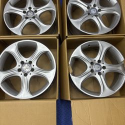 Mercedes Benz Rims (18 x 7.5) ( 18 x 8.5)