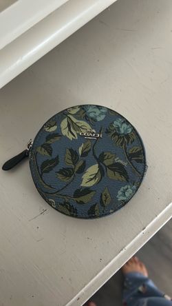 limited edition blue floral coach coin purse with card slot