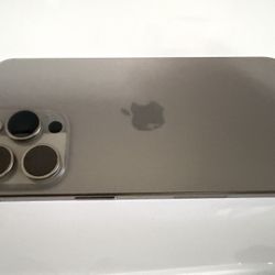 iPhone 15 Pro Max Unlocked  - Box 