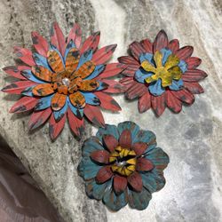3 Metal Flowers - Home Decor