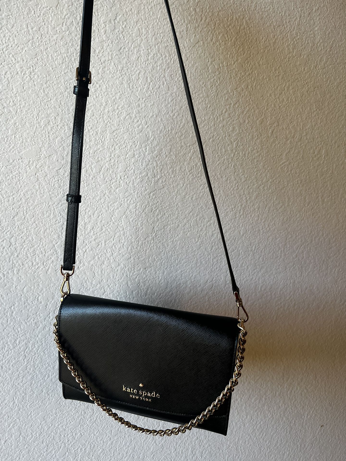 Kate Spade Crossbody Bag for Sale in Vallejo, CA - OfferUp
