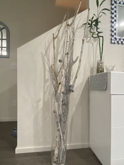 Glass Vase With Birch Birch Branches And Lights