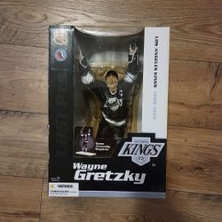 Wayne Gretzky McFarlane 12-inch figure. Unopened