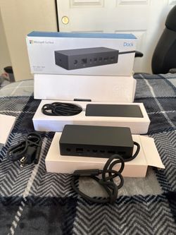 Microsoft Surface dock