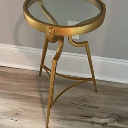End Table / Plant stand