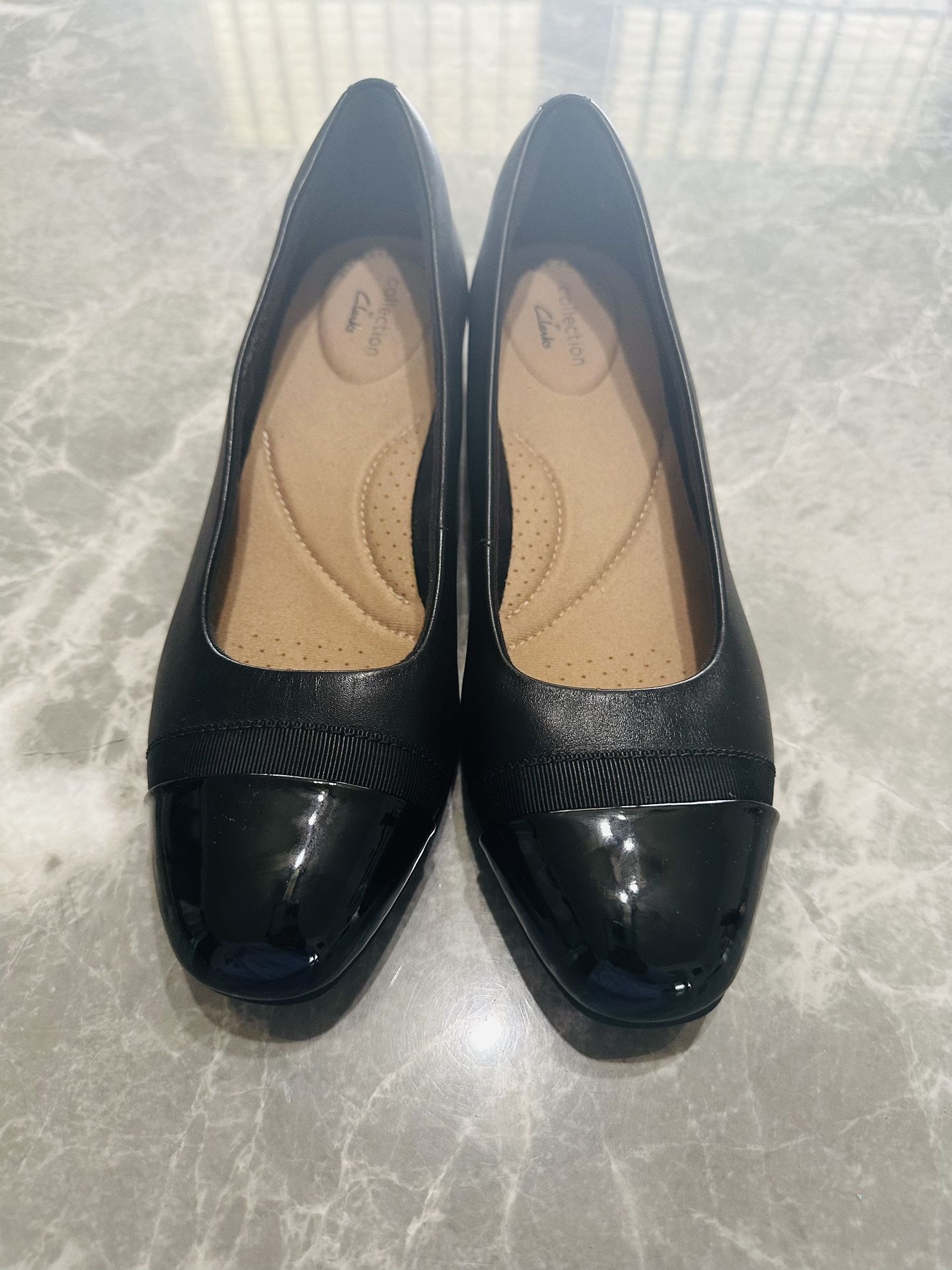 Clarks Collection Shoes Womens 8 M Cap Toe Ballet Low Heels Comfort 15260 Black