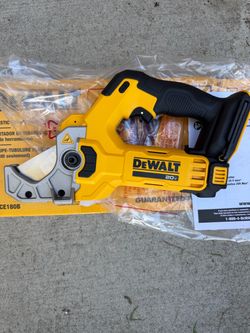 DeWalt 20V Cordless Plastic Pipe Cutter DCE180B