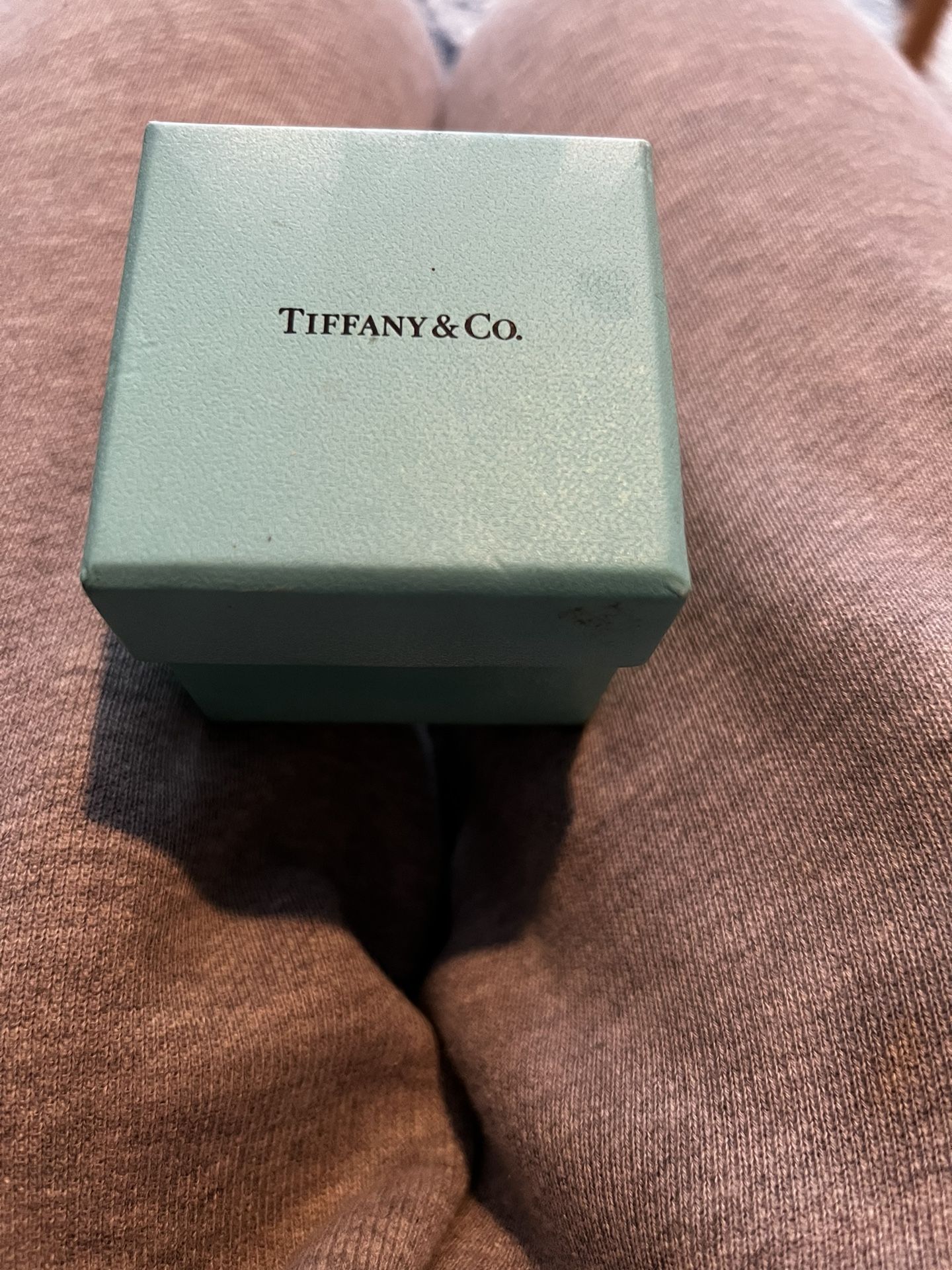 Tiffany ring box