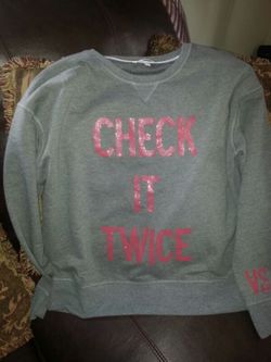 New vs sweatshirt m