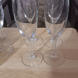 Champagne Glasses  / Green Goblets 