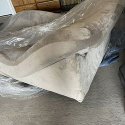 S Shaped Chase Couch 