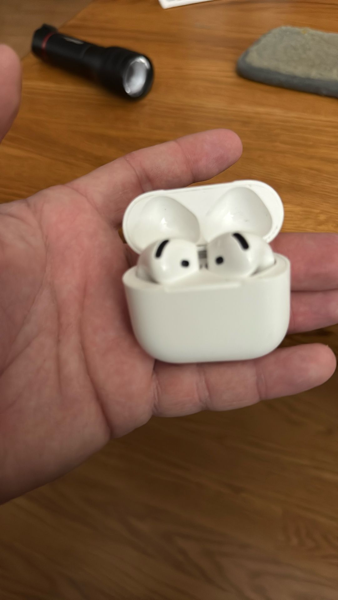 Apple Airpods Fourth Generation