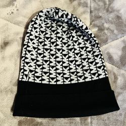 Micheal Kors Knit Hat $10 Black\Silver