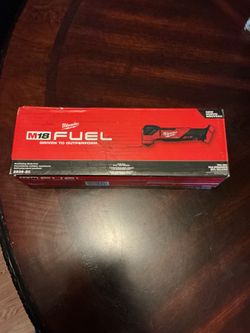 Milwaukee m18 fuel Nuevo en Su caja tool only
