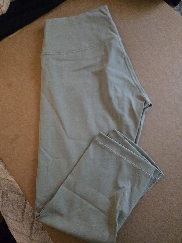 Lululemon green leggings Size 10