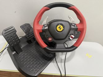Thrustmaster Ferrari 458 Spider Racing Wheel + Pedals