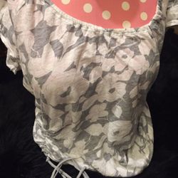 American eagle cute grey shirt woman’s large