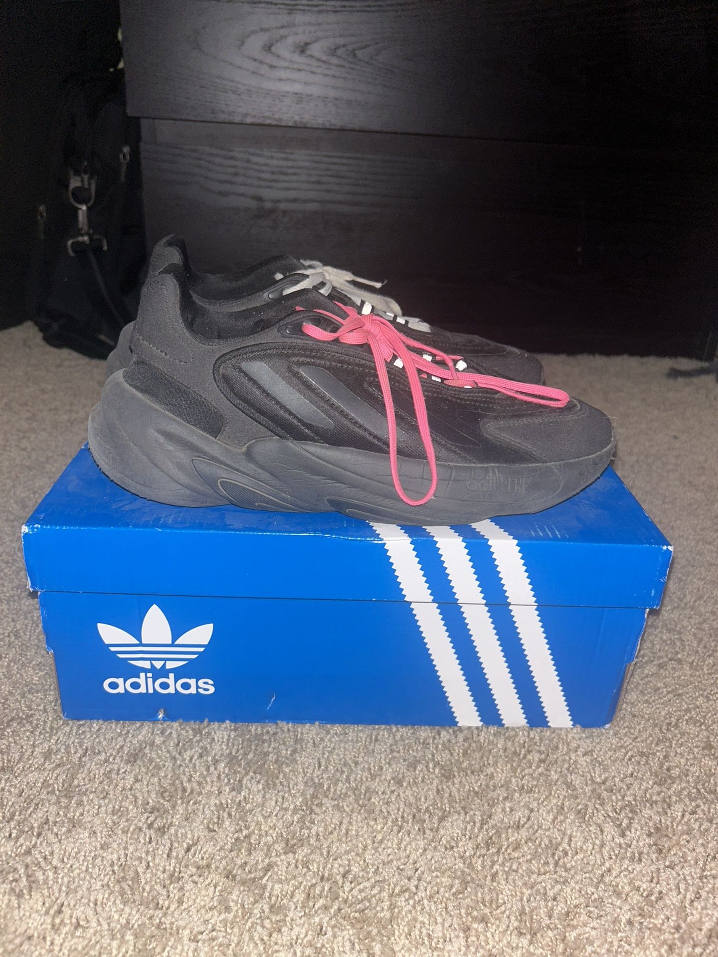 Adidas Ozelias