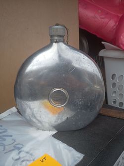 US military quart canteen