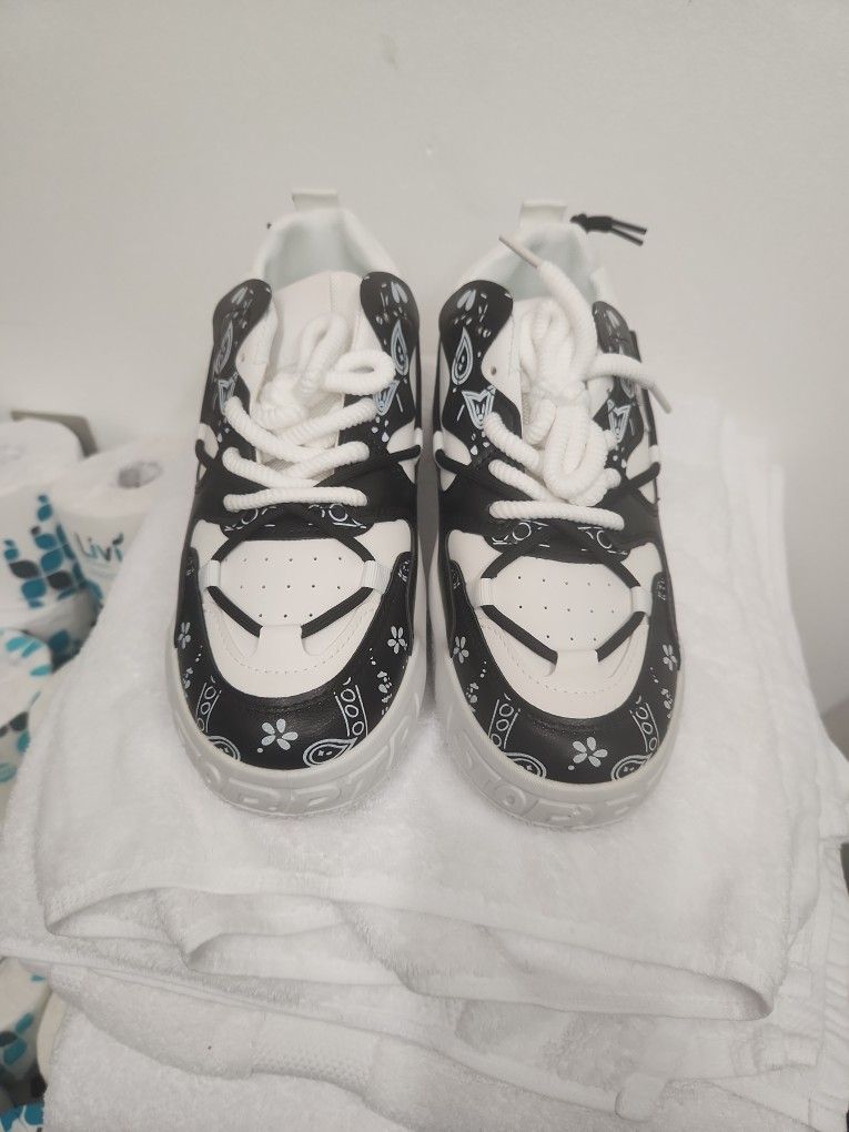 men's tennis shoes size 9