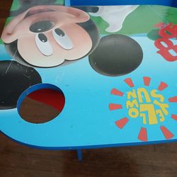Toddler desk/seat with cup holder. Gently used