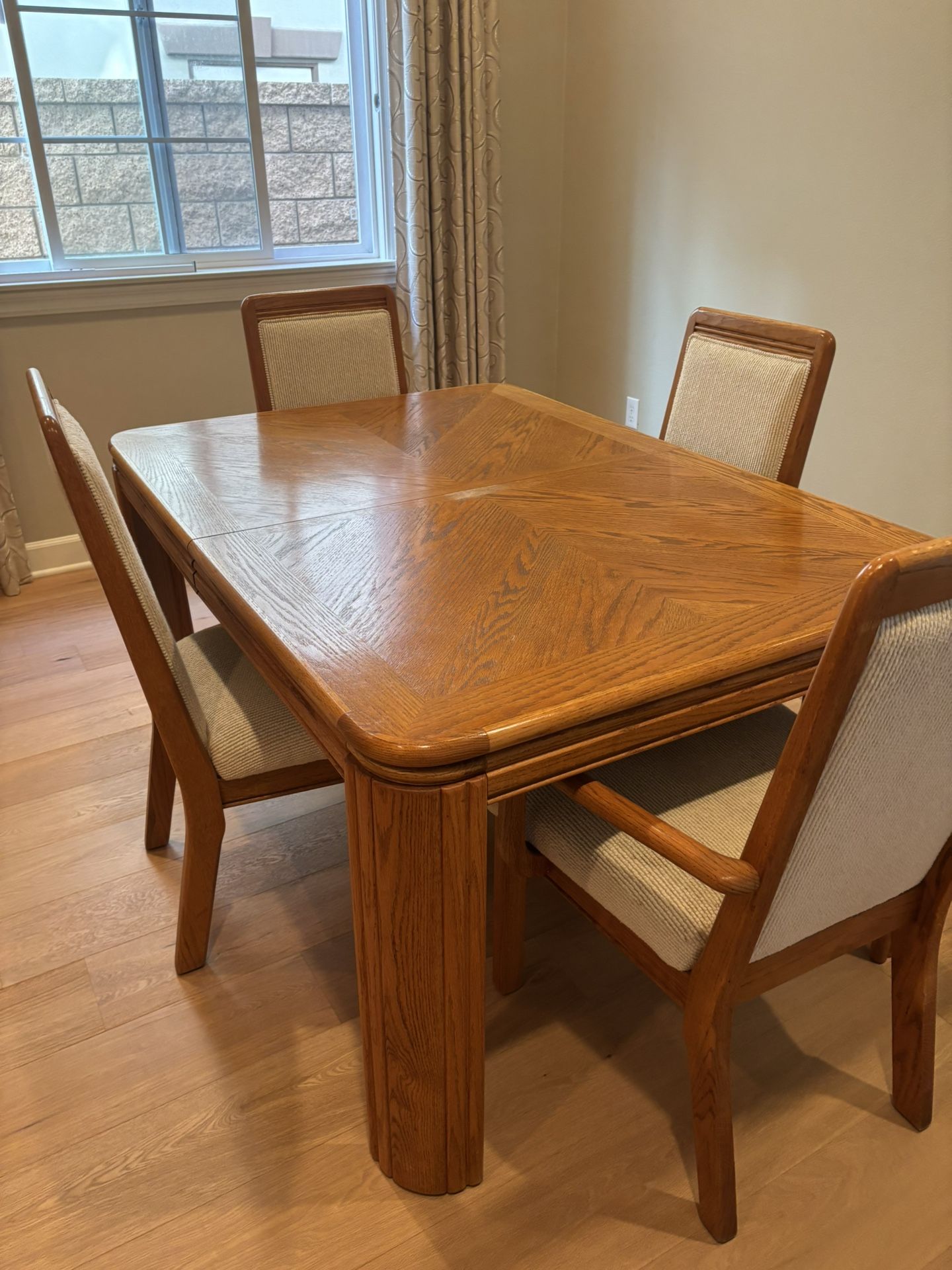 Wood Dining Table With 4 Matching Chairs