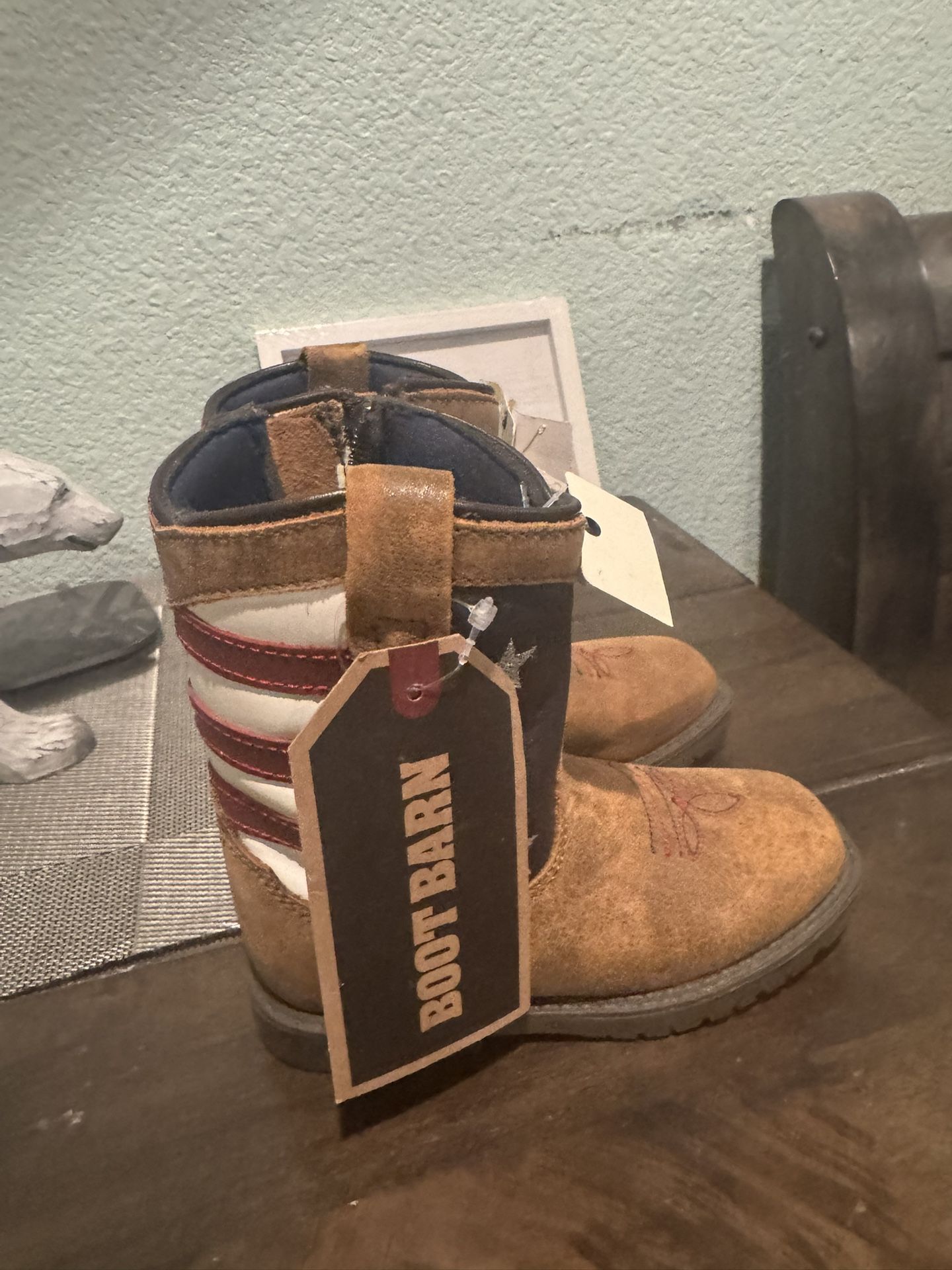 Toddler Boots Sz 8D