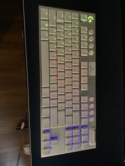 Logitech G 915 TKL White