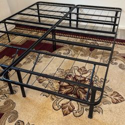 Portable Metal Bed Frame (2)