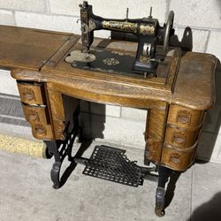Sewing Machine 