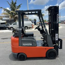 Forklift Toyota 
