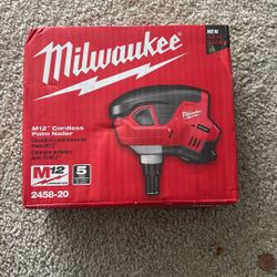 Milwaukee Palm Nailer Cordless 