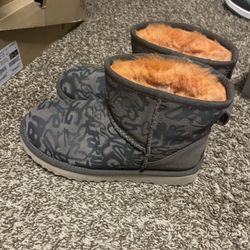 Short Uggs