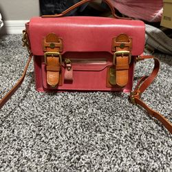 Old Trend leather Crossbody