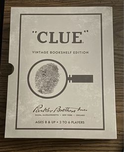 CLUE VINTAGE BOOKSHELF EDITION