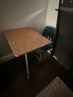 Free School Desk
